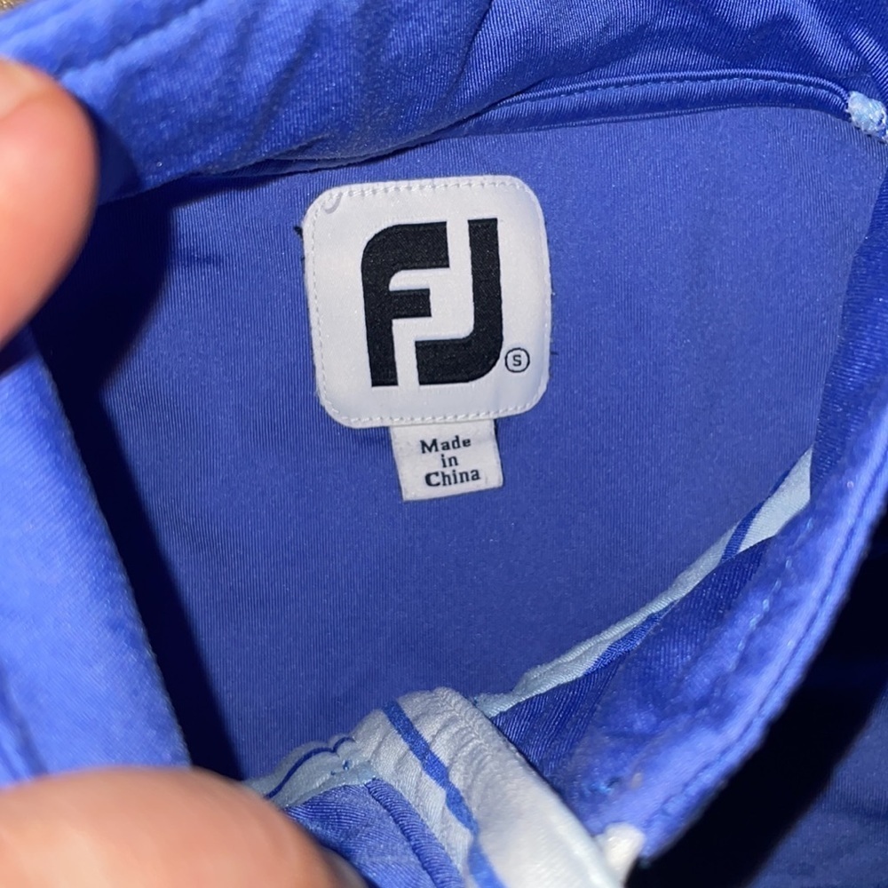Footjoy woman’s golf long sleeve half zip - small - Picture 2 of 5